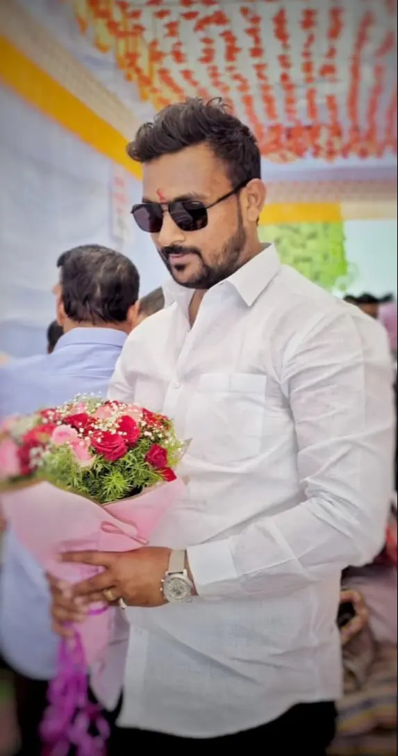 Groom Profile